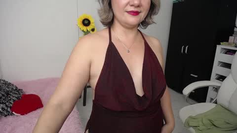 Snapshot of rebeca_milf chatting on December 2024 04:31:02 AM REBECA online show from December 2024 04:31:02 AM