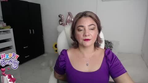 Snapshot of rebeca_milf chatting on January 2025 10:55:01 PM REBECA online show from January 2025 10:55:01 PM