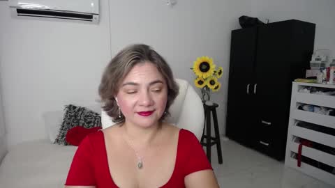 Snapshot of rebeca_milf chatting on March 2025 11:58:02 AM REBECA online show from March 2025 11:58:02 AM