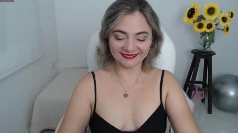 Snapshot of rebeca_milf chatting on September 2025 12:05:01 PM REBECA online show from September 2025 12:05:01 PM