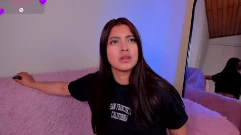 Snapshot of rebeca_williams_ chatting on April 2026 12:32:02 PM Rebeca Williams online show from April 2026 12:32:02 PM