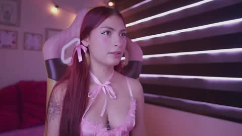 Rebeca  online show from November 2025 04:40:01 PM