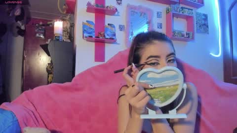 Snapshot of rebecahart chatting on April 2026 04:57:02 AM Rebecca online show from April 2026 04:57:02 AM