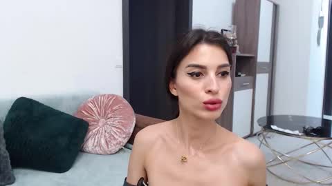 Snapshot of rebecamur chatting on September 2025 03:24:01 PM rebecamur online show from September 2025 03:24:01 PM