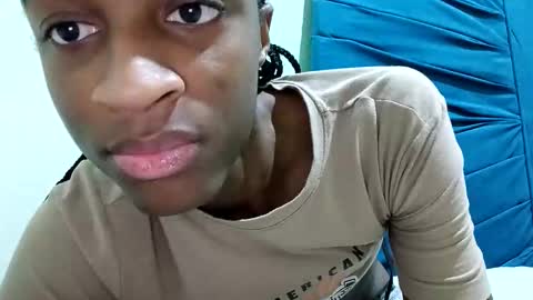 Snapshot of rebecca23278 chatting on May 2026 01:43:02 AM Tu mami Rebecca online show from May 2026 01:43:02 AM