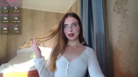 Snapshot of rebecca_ccaa chatting on May 2026 04:04:01 PM Rebecca online show from May 2026 04:04:01 PM