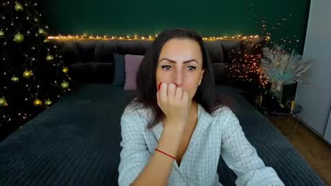 rebecca_diamonds online show from January 2025 06:22:01 AM