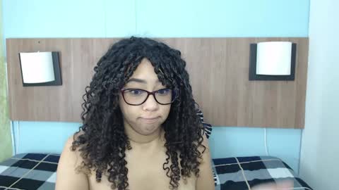 Snapshot of rebecca_mils chatting on February 2025 11:55:02 AM R E B E C A online show from February 2025 11:55:02 AM