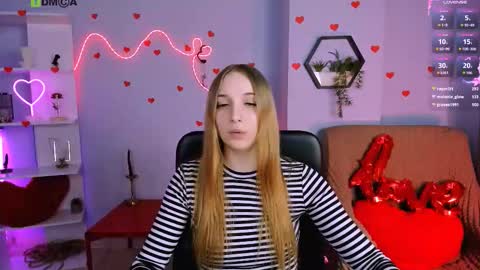 rebecca_smile_ online show from March 2026 05:28:01 PM