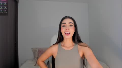 Snapshot of rebeccabaxter chatting on February 2025 03:30:01 AM Rebecca online show from February 2025 03:30:01 AM