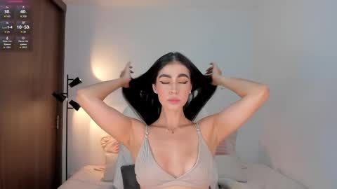 Snapshot of rebeccabaxter chatting on February 2026 01:04:02 AM Rebecca online show from February 2026 01:04:02 AM