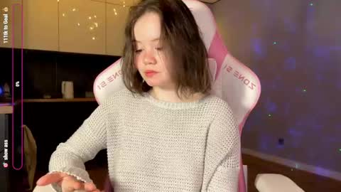 Rebecca Nikson online show from January 2025 05:32:01 AM