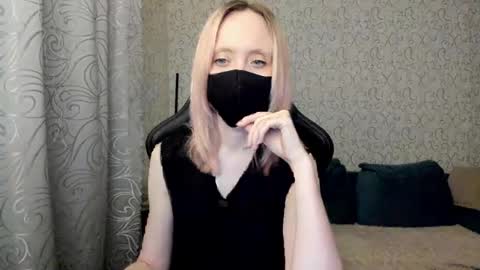 Snapshot of rebesaolset chatting on December 2024 05:36:02 PM RebesaOlset online show from December 2024 05:36:02 PM