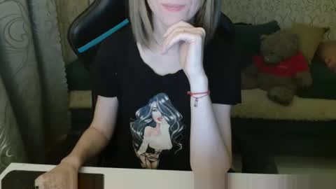 Snapshot of rebesaolset chatting on October 2025 03:32:01 PM RebesaOlset online show from October 2025 03:32:01 PM