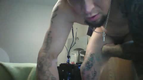 Snapshot of recka810 chatting on April 2026 09:28:02 PM recka810 online show from April 2026 09:28:02 PM