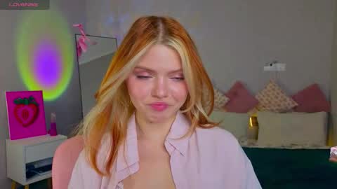 red__candy online show from November 2025 11:10:01 AM