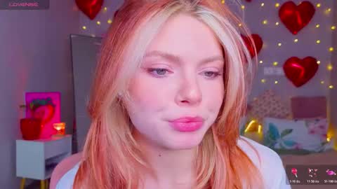 Snapshot of red__candy chatting on March 2026 03:52:01 PM red__candy online show from March 2026 03:52:01 PM