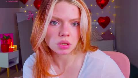 Snapshot of red__candy chatting on March 2026 03:29:01 PM red__candy online show from March 2026 03:29:01 PM