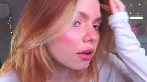Snapshot of red__candy chatting on May 2026 03:53:02 PM red__candy online show from May 2026 03:53:02 PM