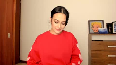 red_flower203 online show from December 2024 02:06:02 AM