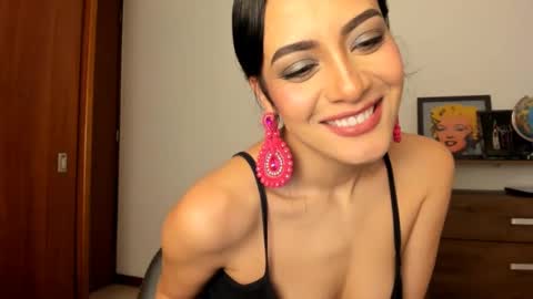 red_flower203 online show from March 2025 09:51:02 PM