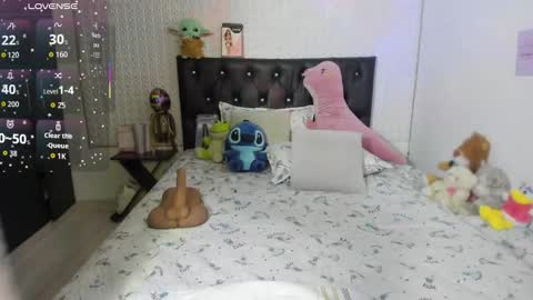 Snapshot of red_girlofficial chatting on March 2026 05:43:01 PM Taliana online show from March 2026 05:43:01 PM