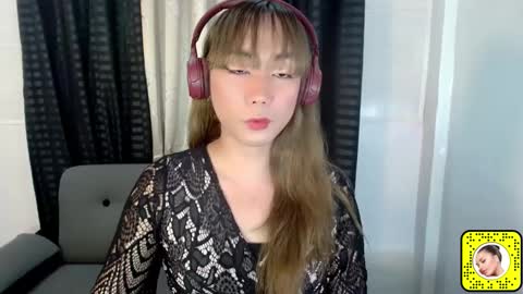 red_kitsune69 online show from March 2025 06:51:01 AM