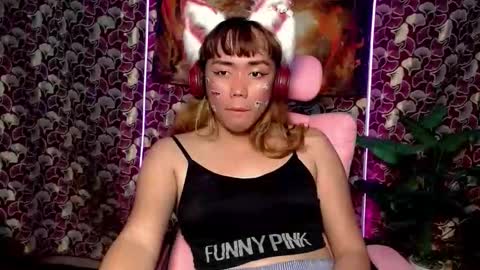 red_kitsune69 online show from September 2025 09:05:01 PM