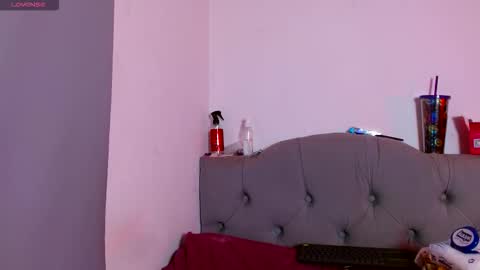 IG   OF red moonn online show from November 2025 05:10:01 AM