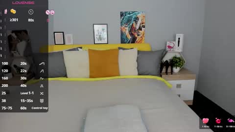 Snapshot of red_naughtyfox chatting on March 2026 05:29:01 PM Lessy Fox online show from March 2026 05:29:01 PM