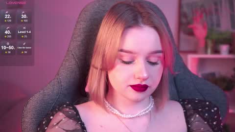 QUEEN OF EVIL online show from December 2024 06:28:01 PM