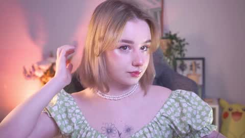 QUEEN OF EVIL online show from December 2024 05:40:02 PM