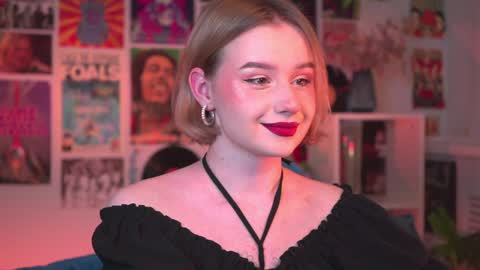 QUEEN OF EVIL online show from January 2025 06:56:02 PM