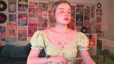 QUEEN OF EVIL online show from February 2025 02:17:02 AM