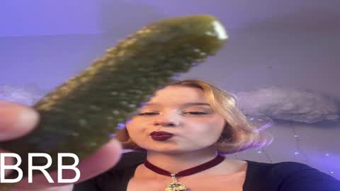 QUEEN OF EVIL online show from February 2025 08:26:02 AM