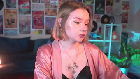 QUEEN OF EVIL online show from March 2025 02:26:02 AM