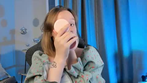 QUEEN OF EVIL online show from September 2025 02:22:02 AM