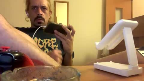 Snapshot of red_room420 chatting on July 2026 03:38:02 PM red_room420 online show from July 2026 03:38:02 PM
