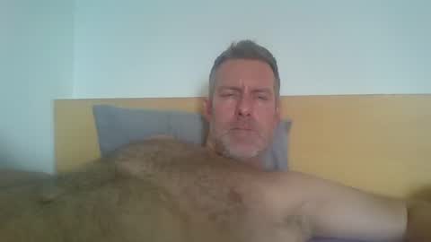 Snapshot of redandbluecloud chatting on September 2025 01:55:01 PM Red online show from September 2025 01:55:01 PM