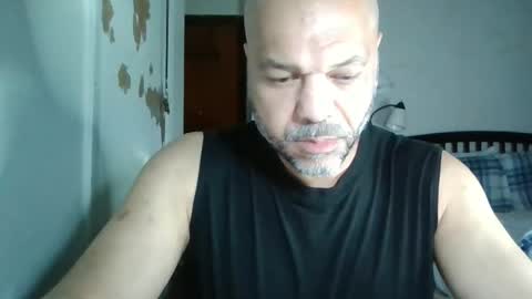 Snapshot of redbone441 chatting on March 2026 04:28:02 AM Redbone online show from March 2026 04:28:02 AM