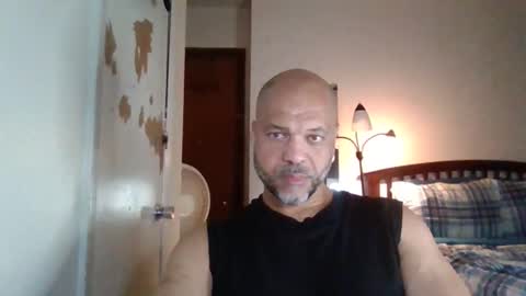 Snapshot of redbone441 chatting on April 2026 03:51:01 AM Redbone online show from April 2026 03:51:01 AM