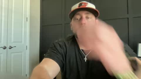 Snapshot of redbull1414 chatting on March 2026 05:52:02 PM RedBull online show from March 2026 05:52:02 PM