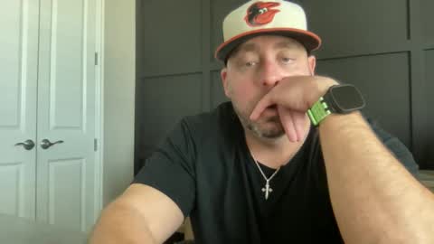 Snapshot of redbull1414 chatting on April 2026 07:14:01 PM RedBull online show from April 2026 07:14:01 PM