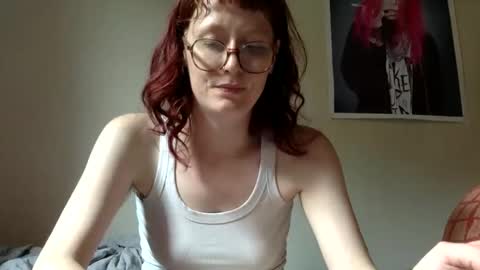 Snapshot of redcassie666 chatting on May 2026 03:28:02 PM redcassie666 online show from May 2026 03:28:02 PM