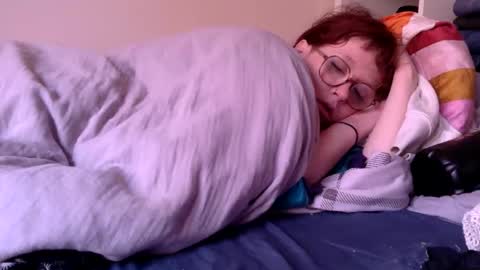 Snapshot of redcassie666 chatting on May 2026 01:05:01 PM redcassie666 online show from May 2026 01:05:01 PM