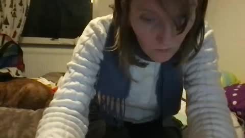 Snapshot of redfoxofficial chatting on December 2025 06:15:01 PM Redfox online show from December 2025 06:15:01 PM