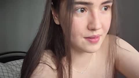 redginbluebersky online show from April 2026 09:23:01 AM