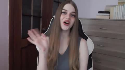 Lily online show from January 2026 02:04:02 AM