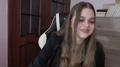 Lily online show from February 2026 02:21:02 AM