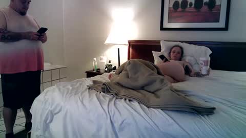 Lenae Redd online show from September 2025 05:00:02 AM